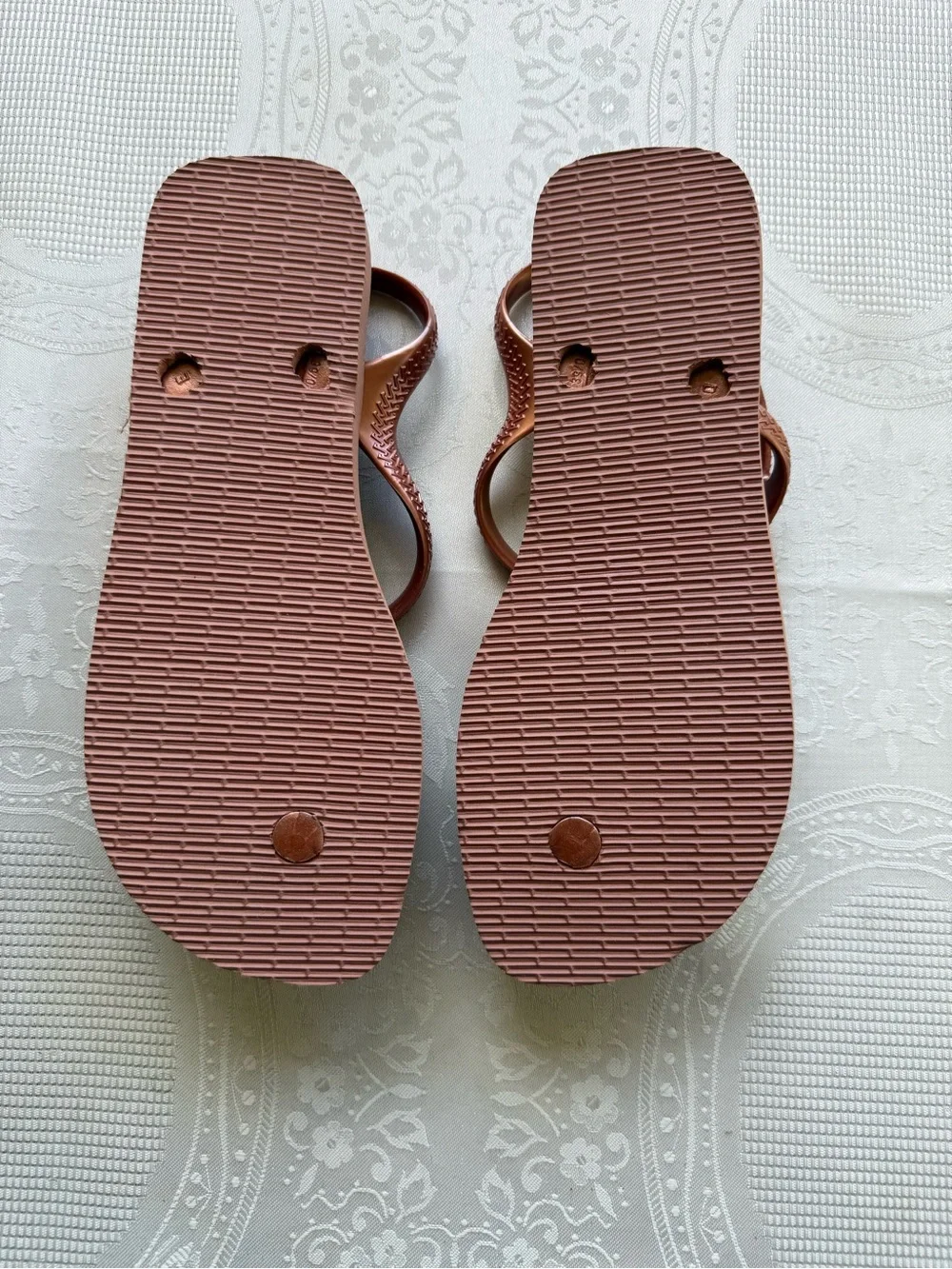 Havaianas Flash Urban Women’s Size 7/8 Metallic Copper Blush Flip Flop Sandals